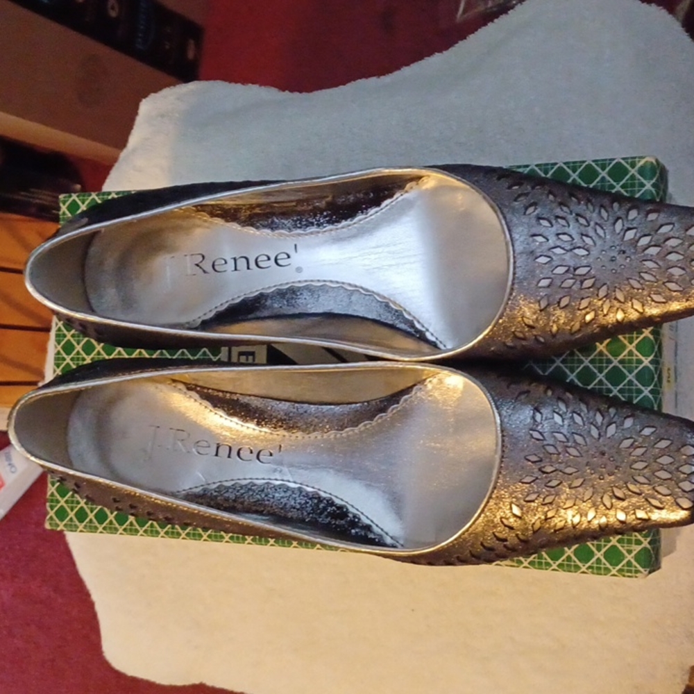 J Renee Pewter shoes